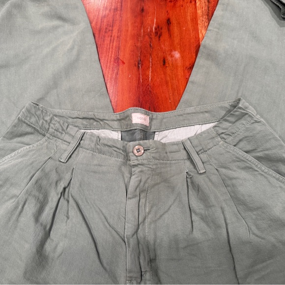 MOTHER pleated chute prep flood 
“whoops-a-daisy” - Picture 3 of 12